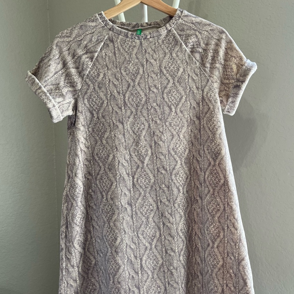 Used Benetton dress, Size: 3XL (kids size).